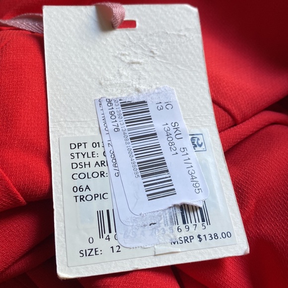 Alex Marie
Arielle Short Sleeve V-Neck Tie Front Romper Dress. - Picture 12 of 12